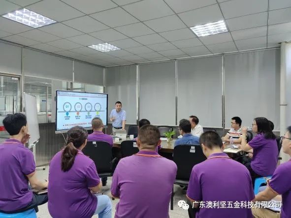 政產研智助強企專家組蒞臨久久99蜜桃精品久久久久小说公司指導